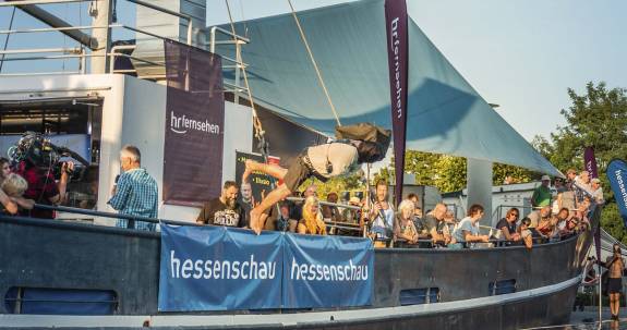 Referenzen – Frank ZiCK begeistert Publikum bei Live-Events